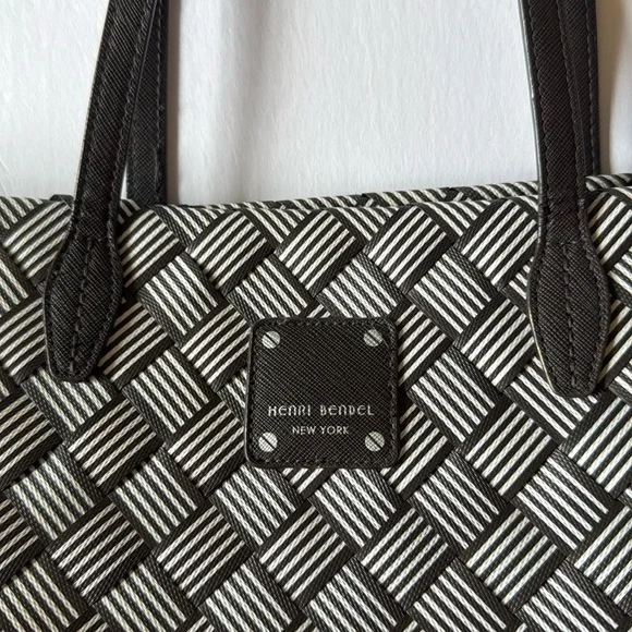 Henri Bendel Woven Tote Bag - Picture 6 of 9